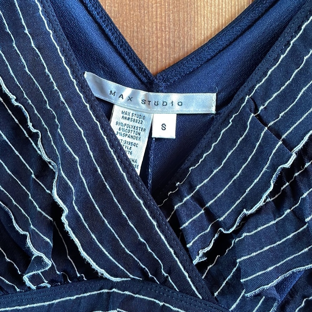 Max Studio Ruffled V-neck Shirt - Picture 2 of 3